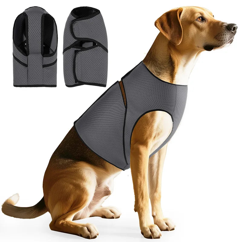 I YAN dog calming vest made of mesh, designed for anxiety relief during thunderstorms, featuring a comfortable chest harness for pets.
