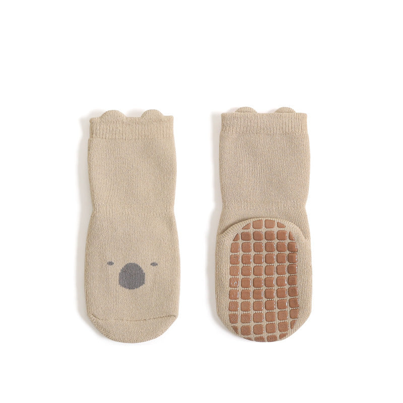 Combed cotton socks for boys and girls by I YAN, featuring colorful striped patterns and soft, breathable fabric.