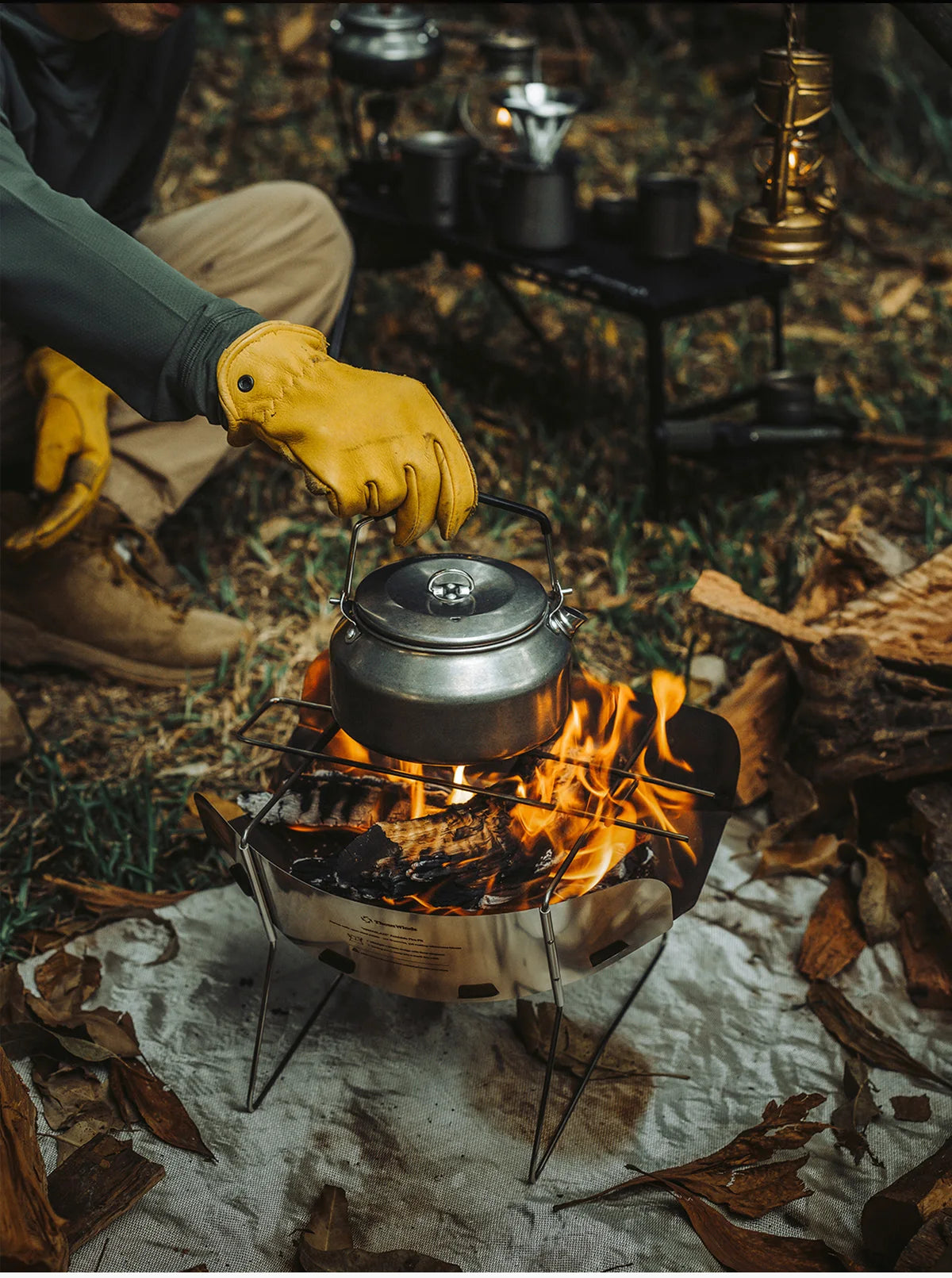 Ultralight Outdoor Foldable Stove Camping Quick-install Wood Stove Fire Pit for Trekking Heating Cooking