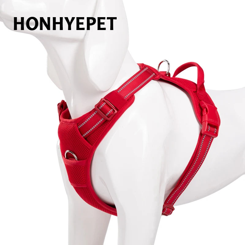 I YAN Truelove pet harness for medium and small dogs, explosion-proof chest strap for outdoor safety, ideal for golden retrievers and teddies.