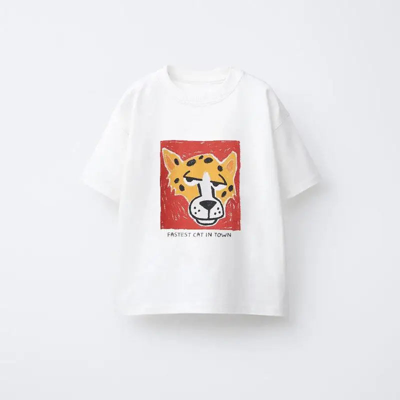 Animal pattern boys' T-shirt from I YAN with short sleeves, round collar, and colorful animal print for summer kids' fashion.