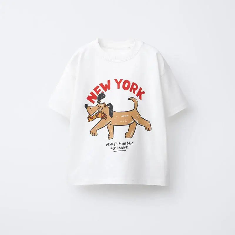 Animal pattern boys' T-shirt by I YAN, short sleeve summer top with round collar and playful print for kids.