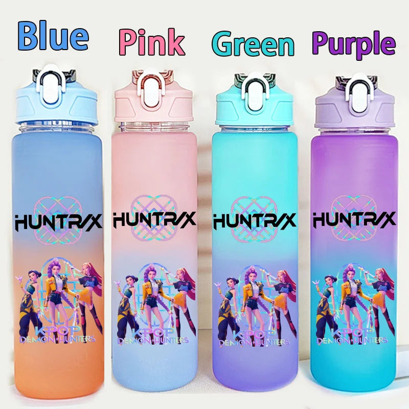 Kids water bottle by I YAN featuring Kpop Demon Hunters design, 750ml capacity, ideal for school and everyday use.