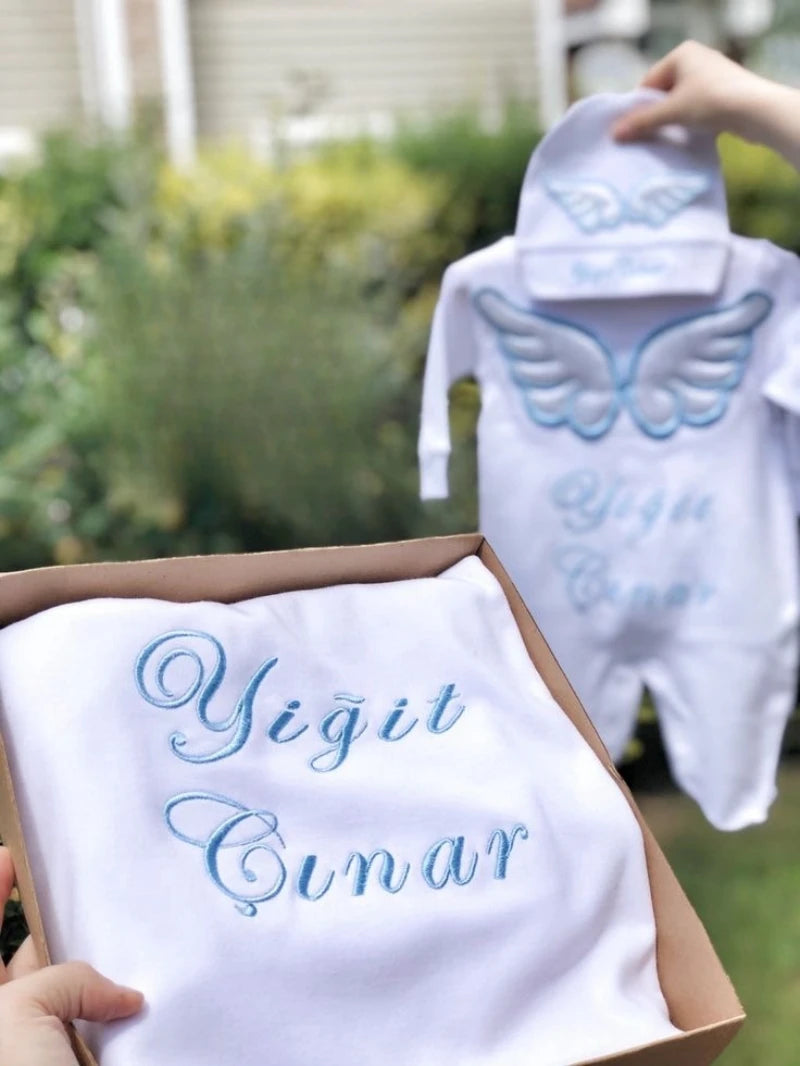 Personalized Angel Wings Newborn Gift Set – 5-Piece Embroidered Cotton Layette - I YAN