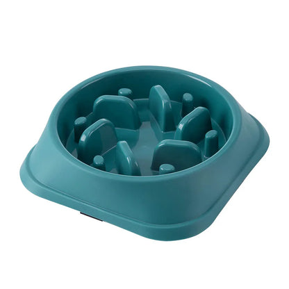 I YAN anti-choke slow feeder bowl for cats and dogs, with a textured surface to promote slow eating and prevent choking.