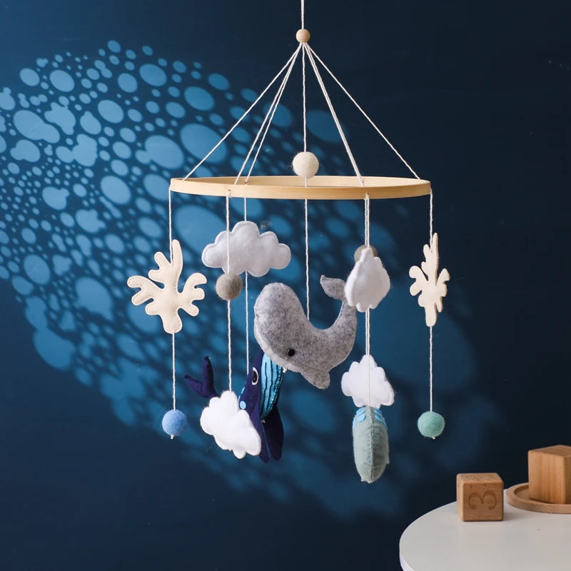 Crochet Stars Baby Crib Mobile – Wooden Bed Bell Hanging Toy for Newborns 0-12M - I YAN