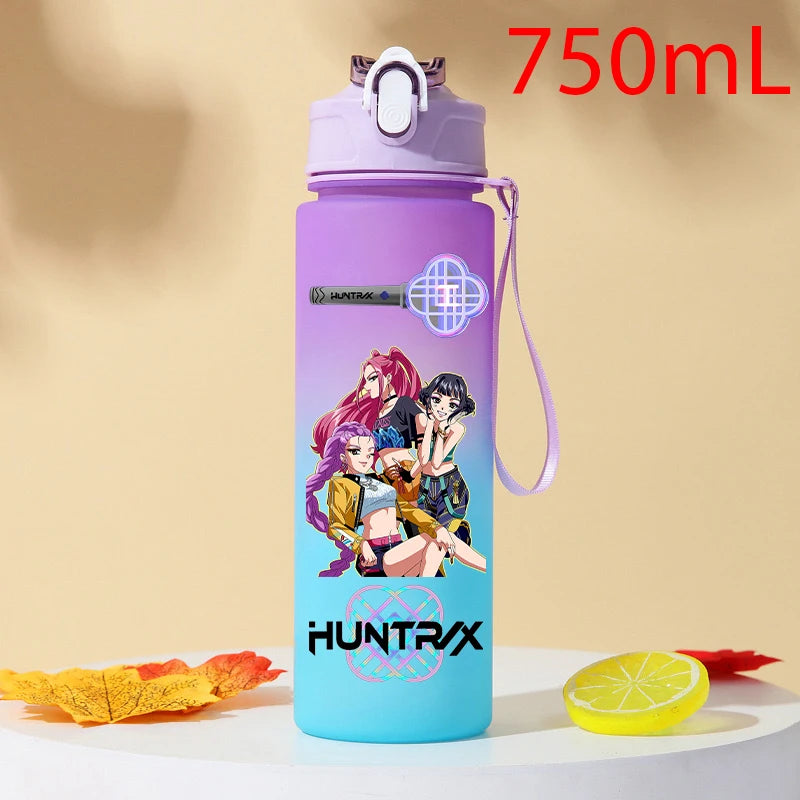 I YAN Demon Hunters 750ml plastic water bottle with KPop HUNTRX branding, featuring a gourd design and warrior-themed graphics.
