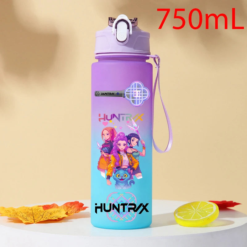 I YAN Demon Hunters 750ml plastic water bottle with warrior gourd design, KPop HUNTRX fan gift drinkware