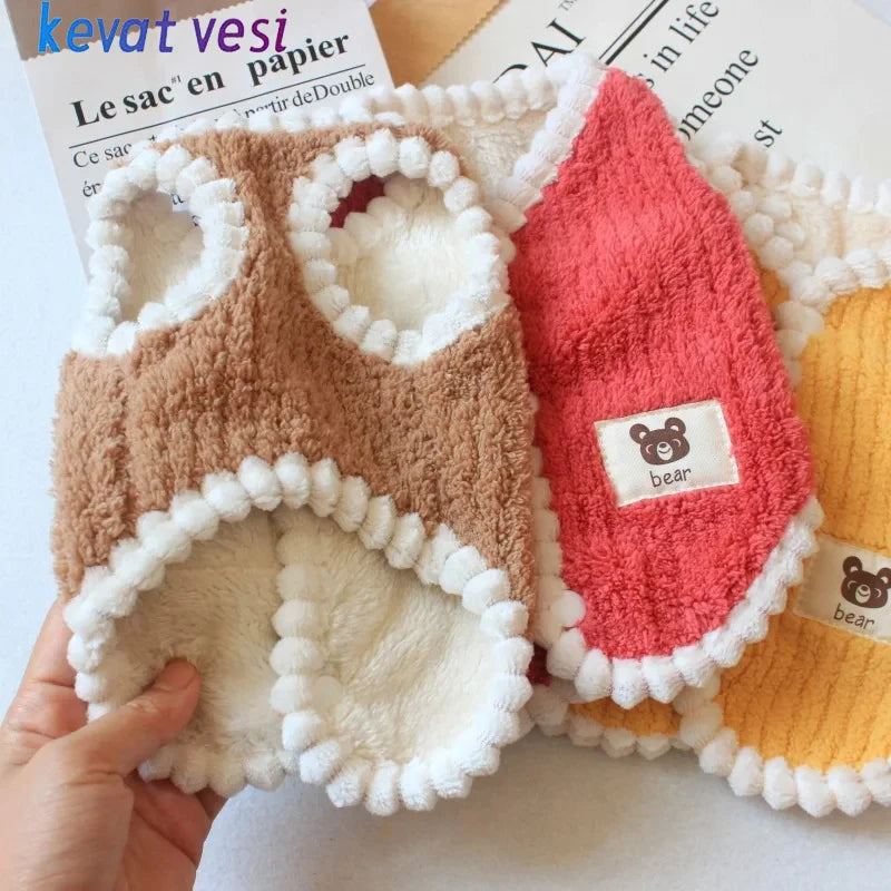 Soft fleece winter dog coat by I YAN, featuring a cute puppy jacket design for small dogs and cats, perfect for cold weather.