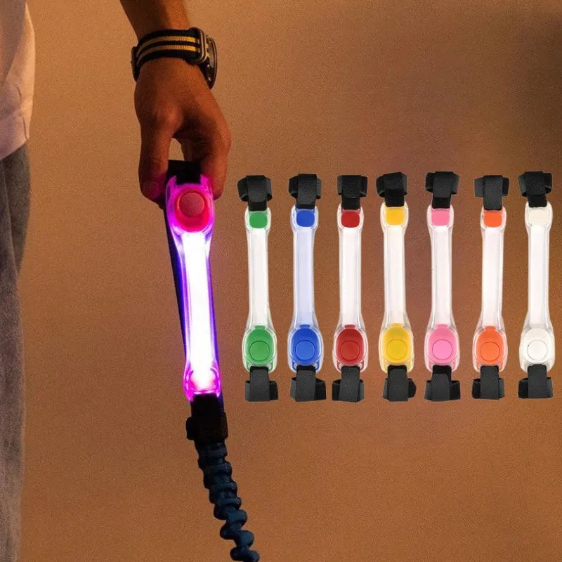 I YAN water-resistant dog safety collar with colorful pendants and LED light strip for night visibility and outdoor walks.