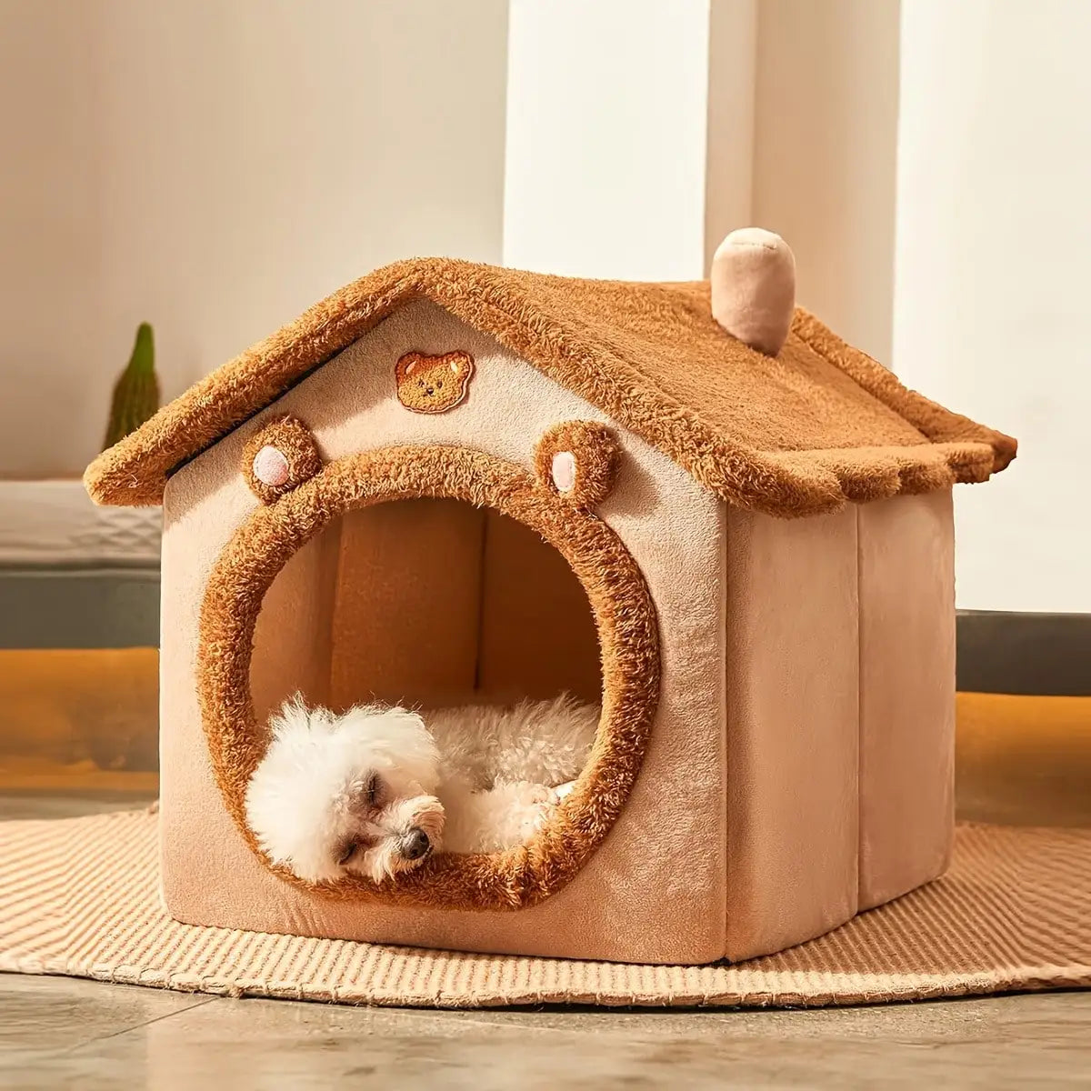 I YAN large bear-shaped pet house bed for small dogs and cats, cozy plush cave tent in brown with washable soft interior.