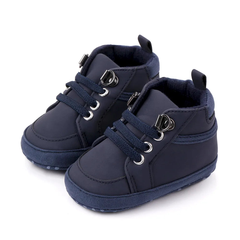 Baby casual ankle-covered boots for toddlers by I YAN, suitable for outdoor prewalking with soft soles and comfortable fit.