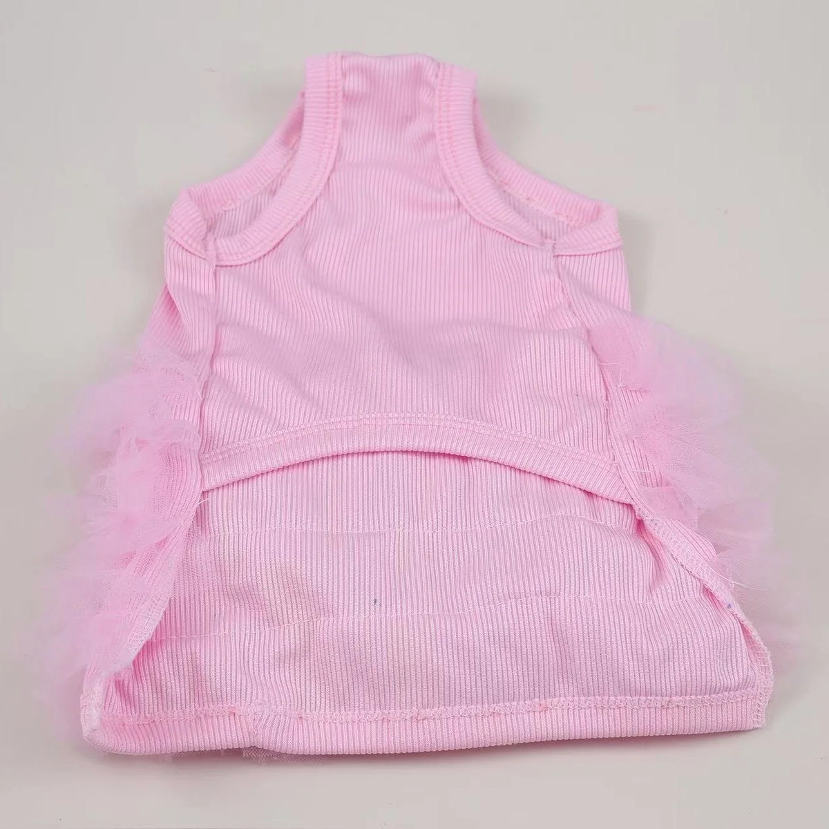 Cute sleeveless puffy princess dog skirt by I YAN, designed for small dogs and cats with a comfortable fit and adorable style.