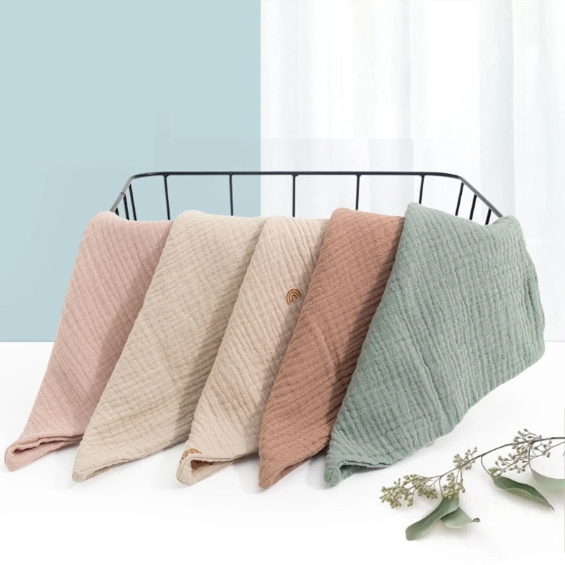 Set of 5 I YAN cotton baby face towels and burp cloths, soft, absorbent gauze bibs and washcloths for kids' feeding and cleaning.