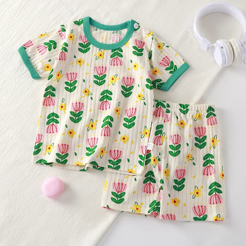 Children's summer clothing set by I YAN, includes cotton T-shirts and shorts for boys and girls, perfect for warm weather.