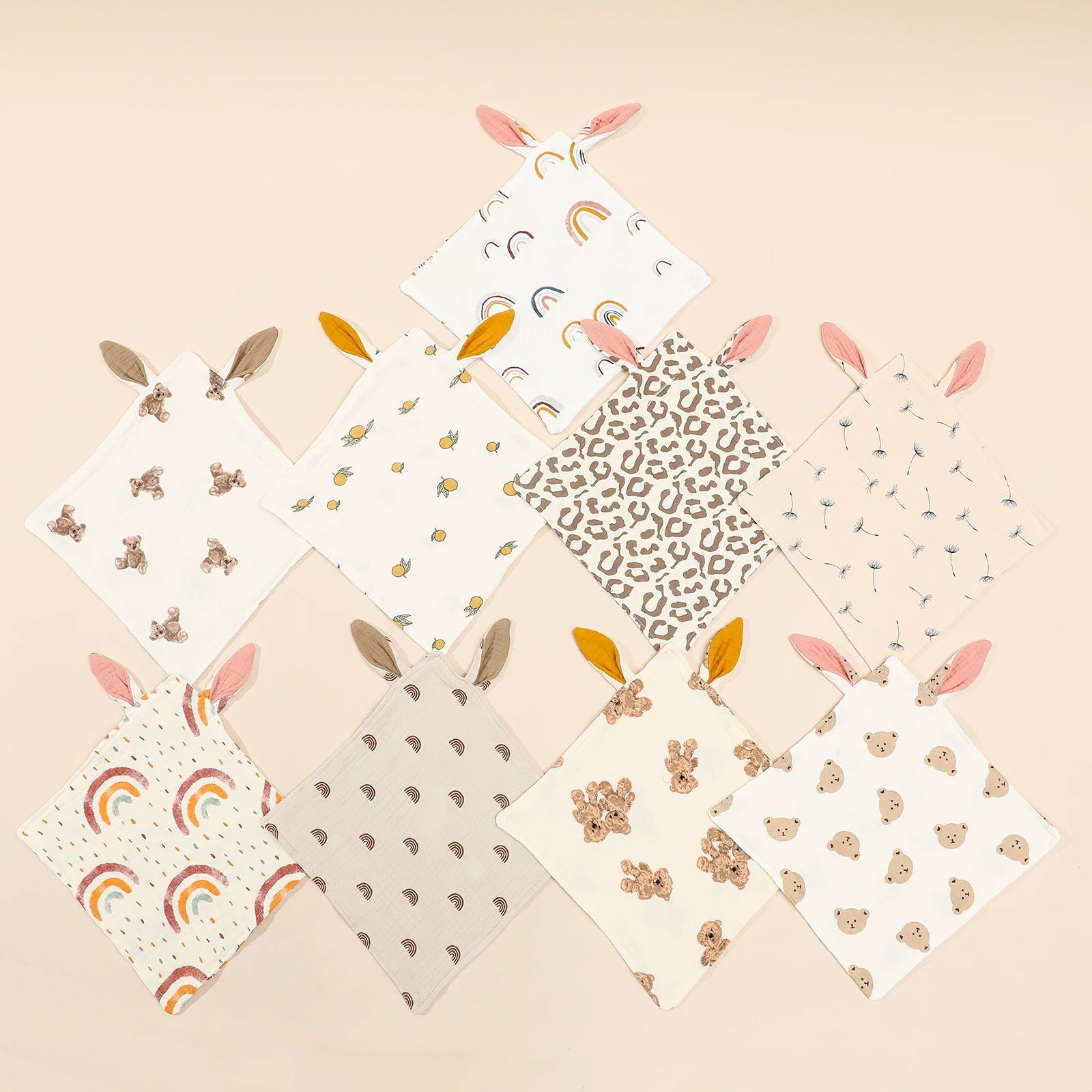 I YAN newborn baby cotton muslin comforter with cartoon rabbit ears, double gauze fabric, suitable for toddlers and infants.