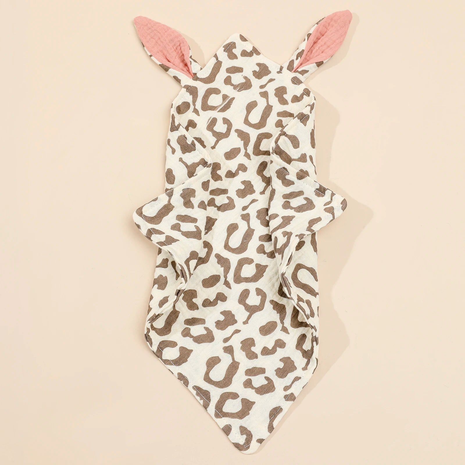 I YAN newborn baby cotton muslin comforter with rabbit ear design, soft double gauze towel, ideal for toddlers' bibs and burp cloths.
