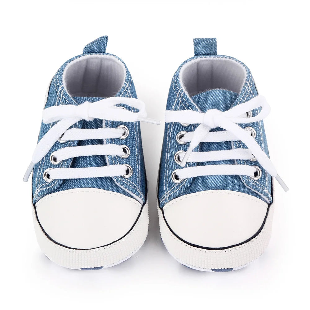 I YAN spring baby canvas sneakers for boys and girls with soft soles, non-slip design, ideal for newborns and toddlers learning to walk