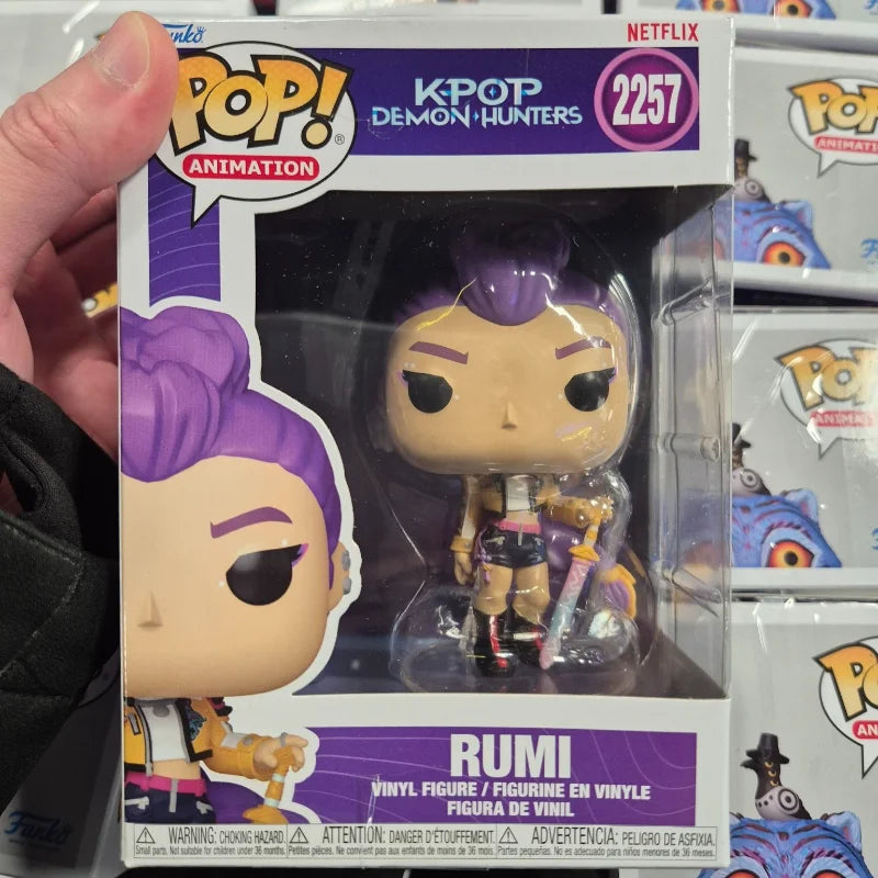 K-Pop Witch Hunter Squad collectible figure by I YAN featuring Rumi, Zoey, Mirai, Jinu, Derpy, and Sussie characters.