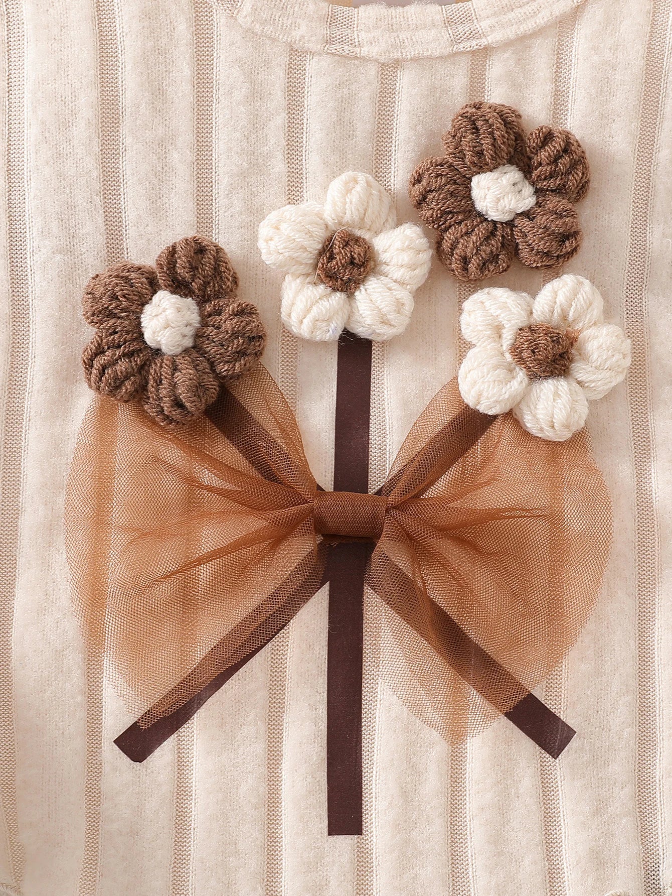 Baby girl autumn sweet and exquisite style three-dimensional flower bow top with brown bell bottom pants set