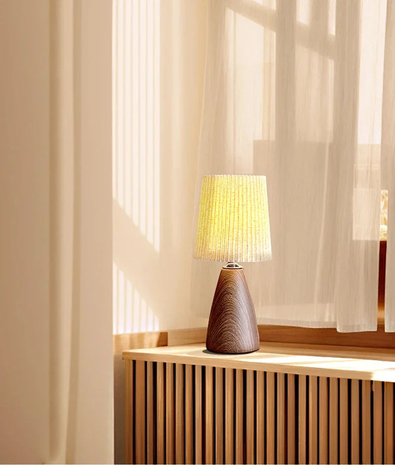 Retro LED Table Lamp Bedroom Fabric Pleated USB Study For Home Room Decor Desktop Decorative Ambiance Bedrooms LED Bedside Lamps