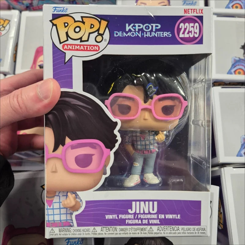 K-Pop Witch Hunter Squad collectible figures featuring Rumi, Zoey, Mirai, Jinu, Derpy, and Sussie by I YAN, detailed character designs.