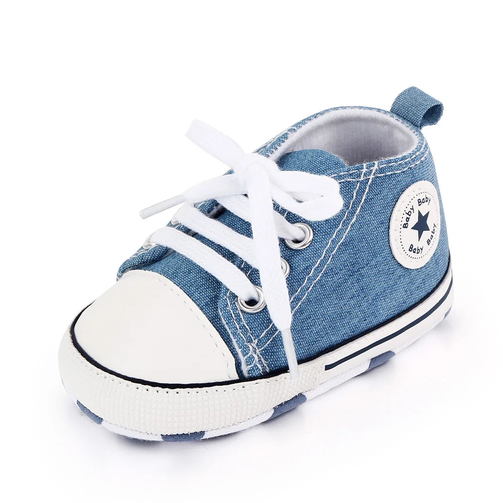 I YAN baby canvas sneakers for boys and girls, soft sole, non-slip toddler shoes, perfect for first steps and casual walking.