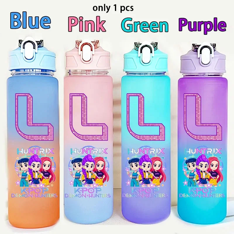 I YAN Kpop Demon Hunters 750ML water bottle with Warriors letter and number design, kids' school drinking cup, durable plastic.