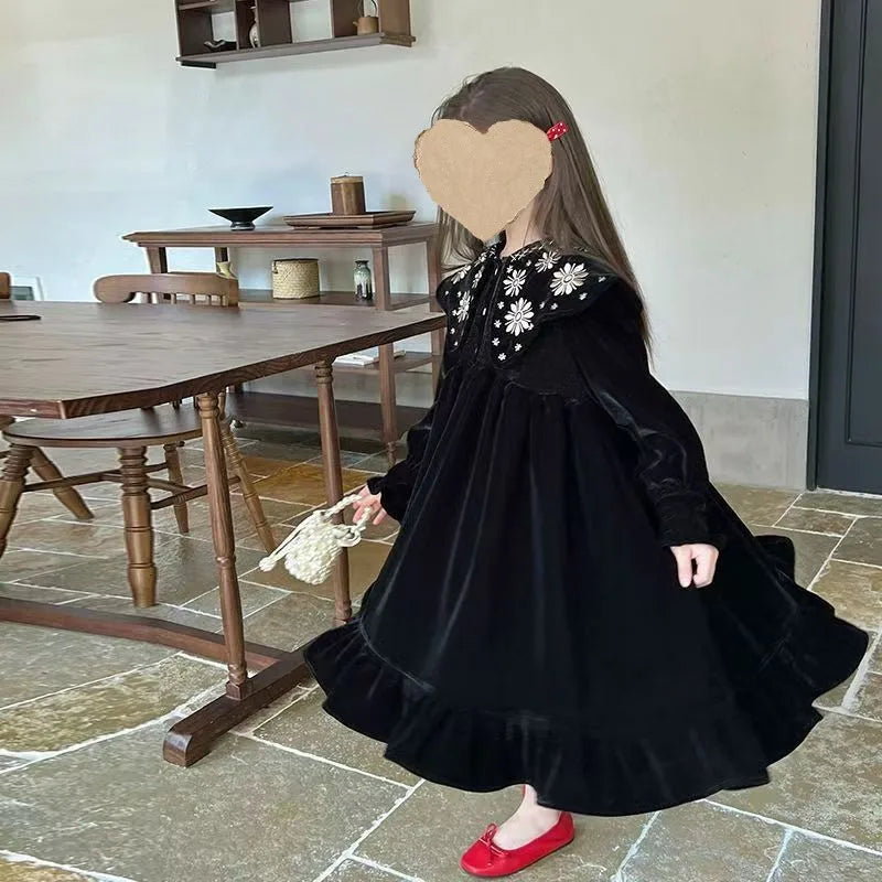 Fashion Girl Dress Thicken Velour Embroidery Sweet Kids Dress Long Sleeves Black Children Christmas Princess Dress