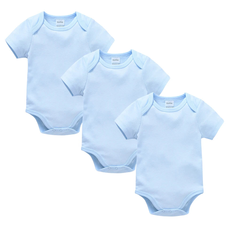 Set of white cotton baby bodysuits for boys and girls, I YAN Kavkas 3 or 5-piece short sleeve jumpsuits for ages 0-24 months.