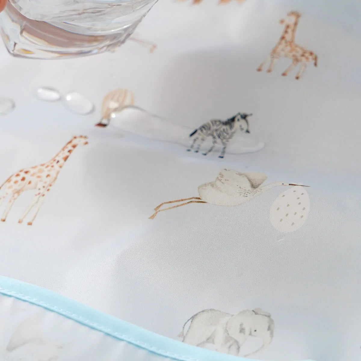 Long Sleeve Baby Bibs Water Dirt Proof Burp Cloths Cute Infant Eating Child Drawing Apron Self Feeding Bib Boy Girl 0-3 Year