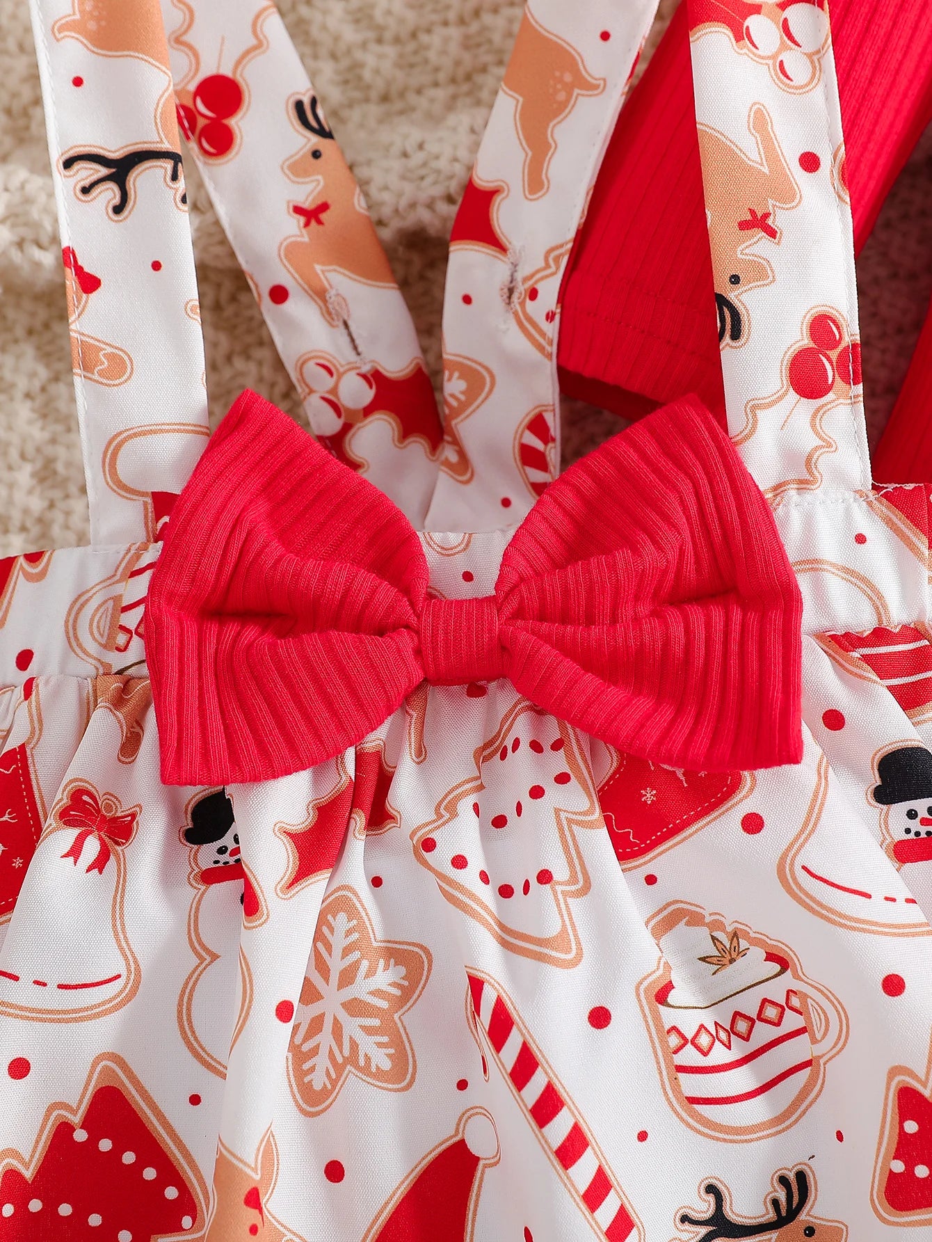 Baby girl cute Christmas costume round neck ruffled long sleeved jumpsuit and suspender jumpsuit, red bow socks and bow headband