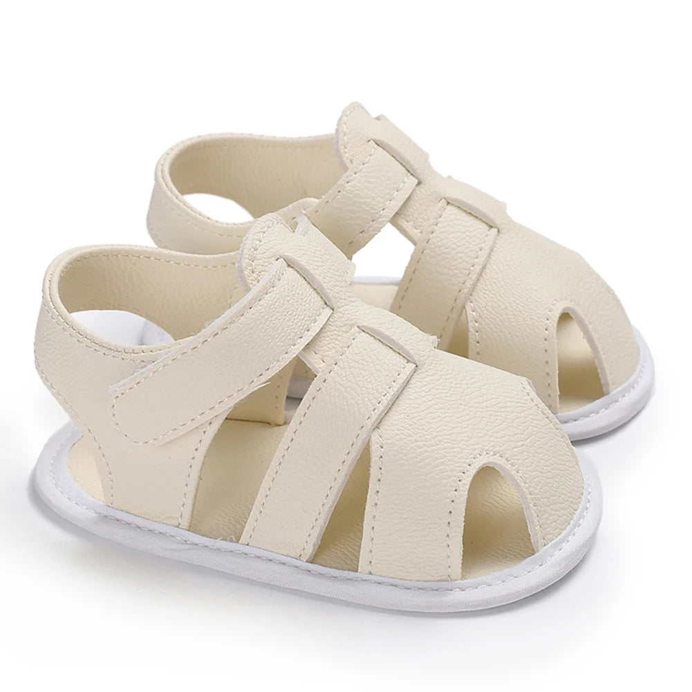 Lightweight breathable infant boys and girls summer sandals with soft soles from I YAN, ideal for prewalkers and toddlers.