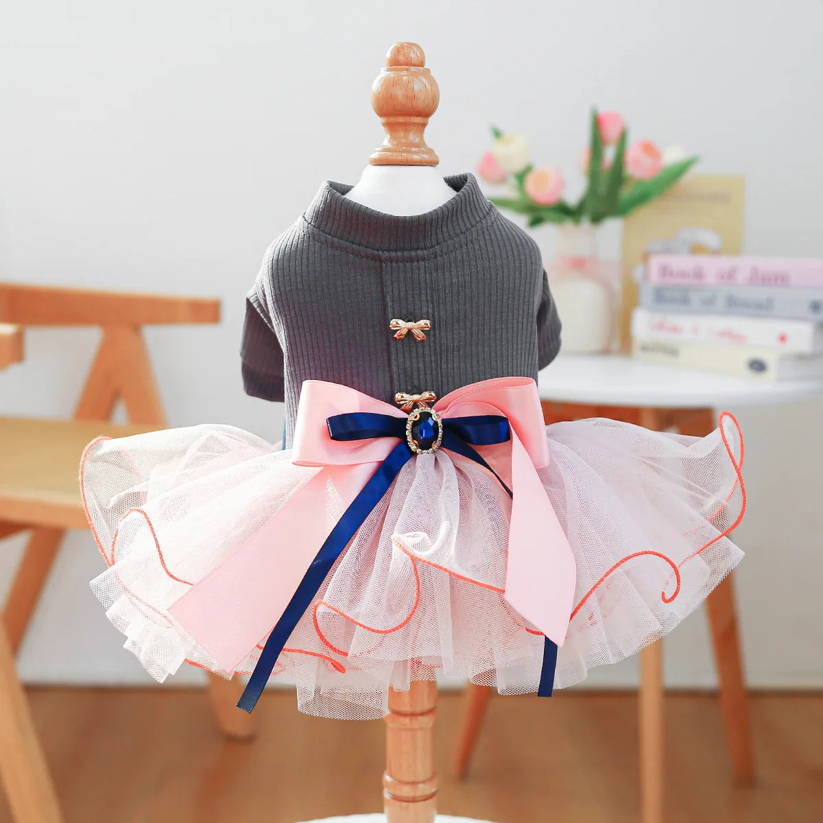 Luxury I YAN pet dress for dogs, spring/summer bowtie puppy one-piece apparel, suitable for girls, females, and Yorkshire Terriers.