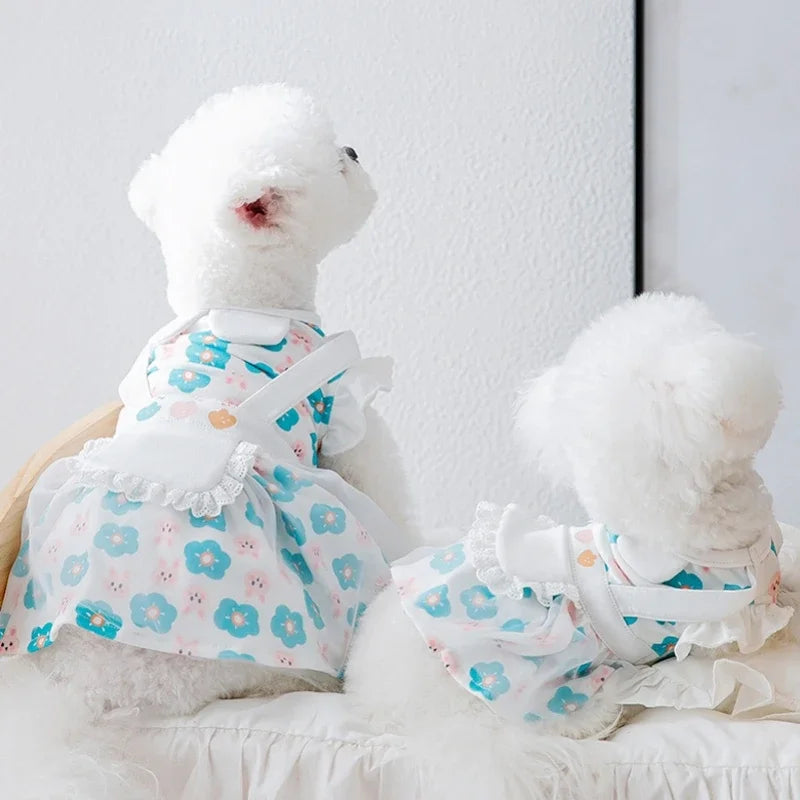 Cute dog princess dress by I YAN, featuring mesh fabric, lace accents, bow, and suitable for small breeds like Poodle and Chihuahua.