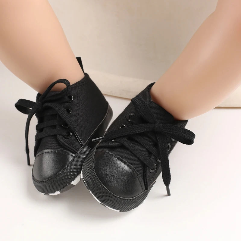 I YAN infant toddler anti-slip canvas sneakers with star design, perfect for first walkers, for baby boys and girls.
