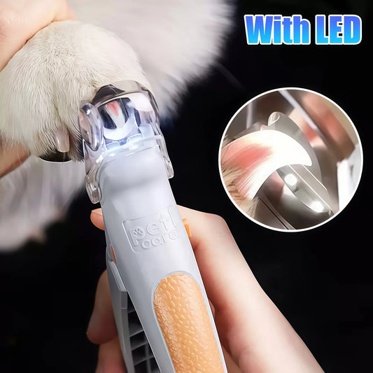 I YAN professional pet nail clipper with LED light, showing stainless steel scissors for trimming cat and dog nails.