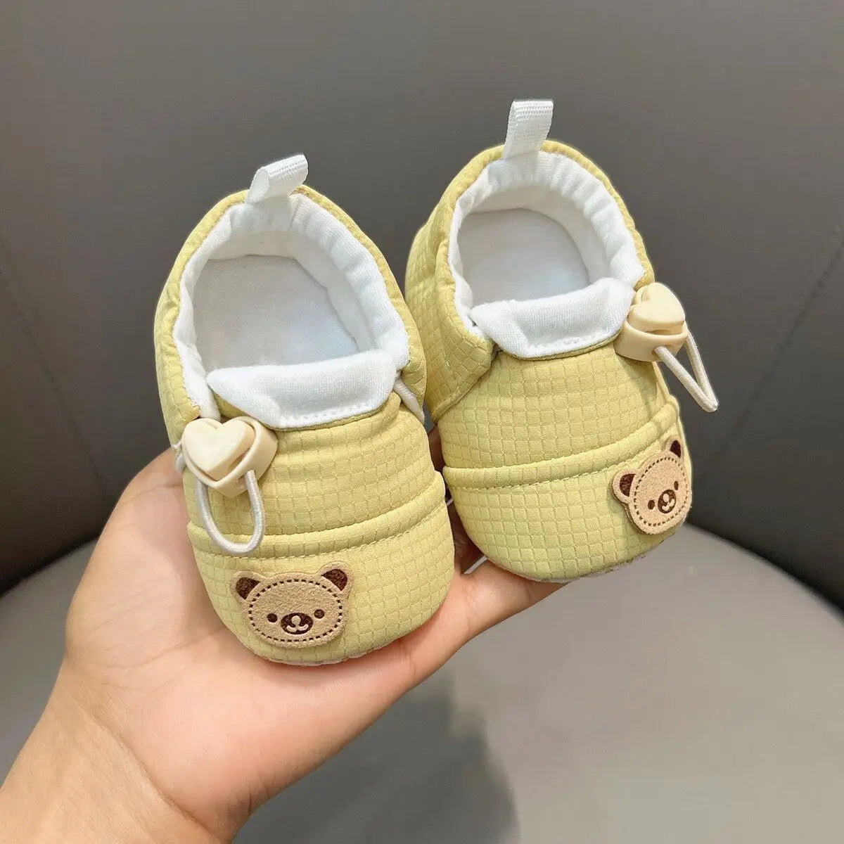 2026 New Baby Shoes 0-18M Lightweight One Piece Super Soft Non Slip Cute Spring Autumn Footwear