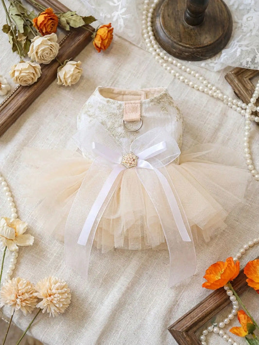Luxury pet princess wedding dress by I YAN with gold floral embroidery, pearl bow, built-in D-ring, suitable for cats and dogs.