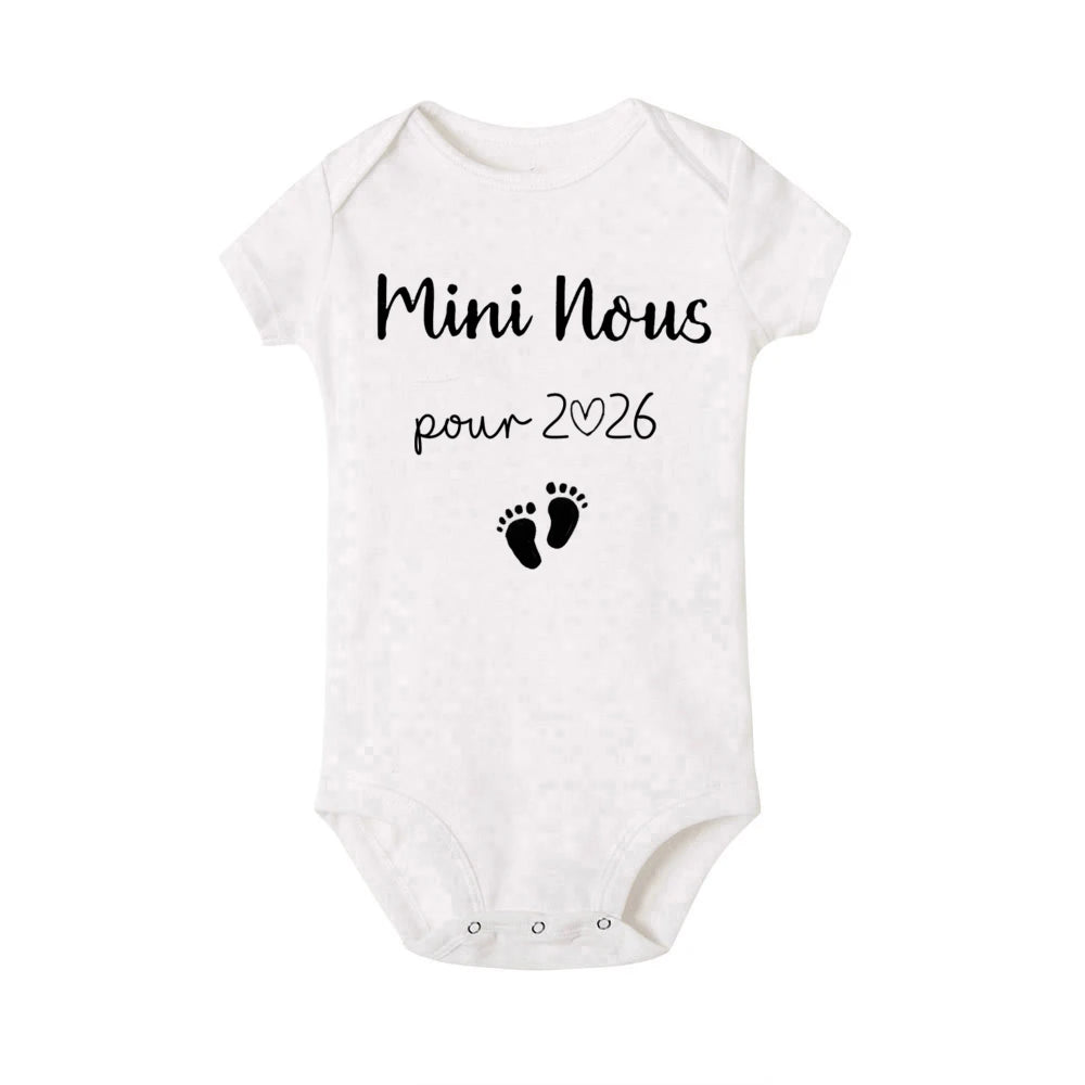 Mini Us in 2026 Print Baby Romper Casual Short Sleeve Infant Jumpsuit Boys Girls Bodysuit Summer Pregnancy Announcement Clothes