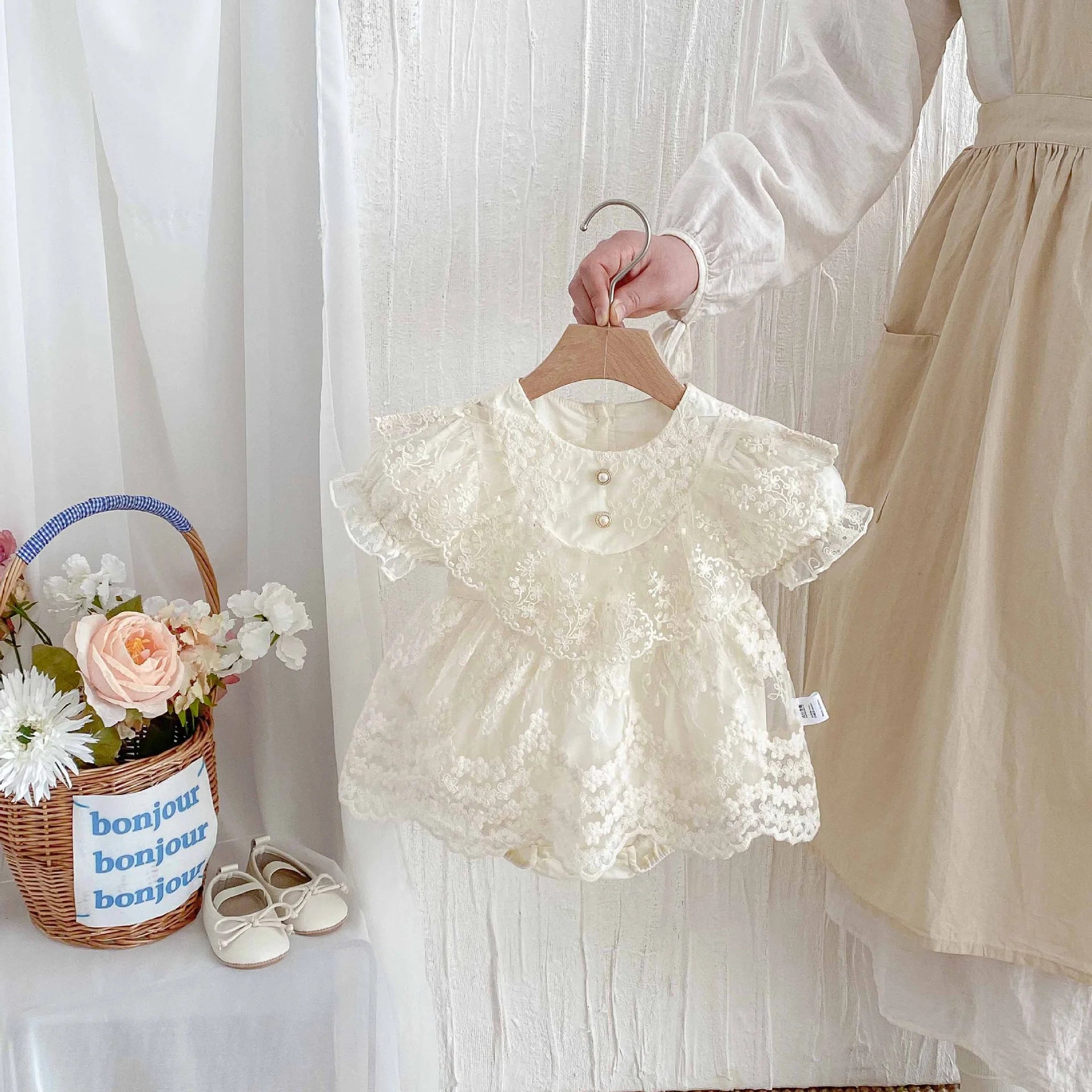 2026 Spring New Baby Girls Bodysuit Toddler Girl Princess Dress Infant Lace Embroiery Onesies Newborn Girls Clothing