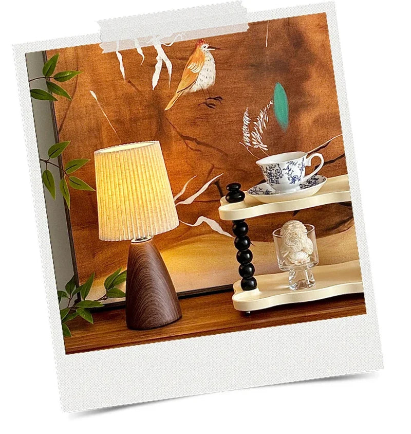Retro LED Table Lamp Bedroom Fabric Pleated USB Study For Home Room Decor Desktop Decorative Ambiance Bedrooms LED Bedside Lamps