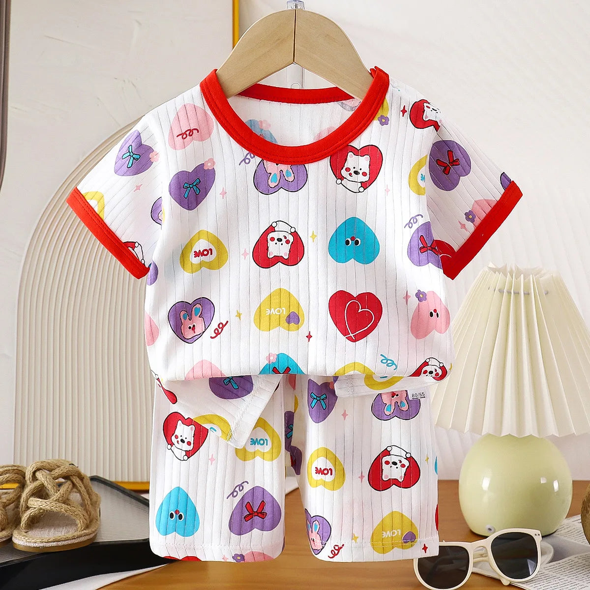 I YAN children's summer clothing set with cotton T-shirts and shorts for boys and girls, casual short-sleeve kids' outfit.