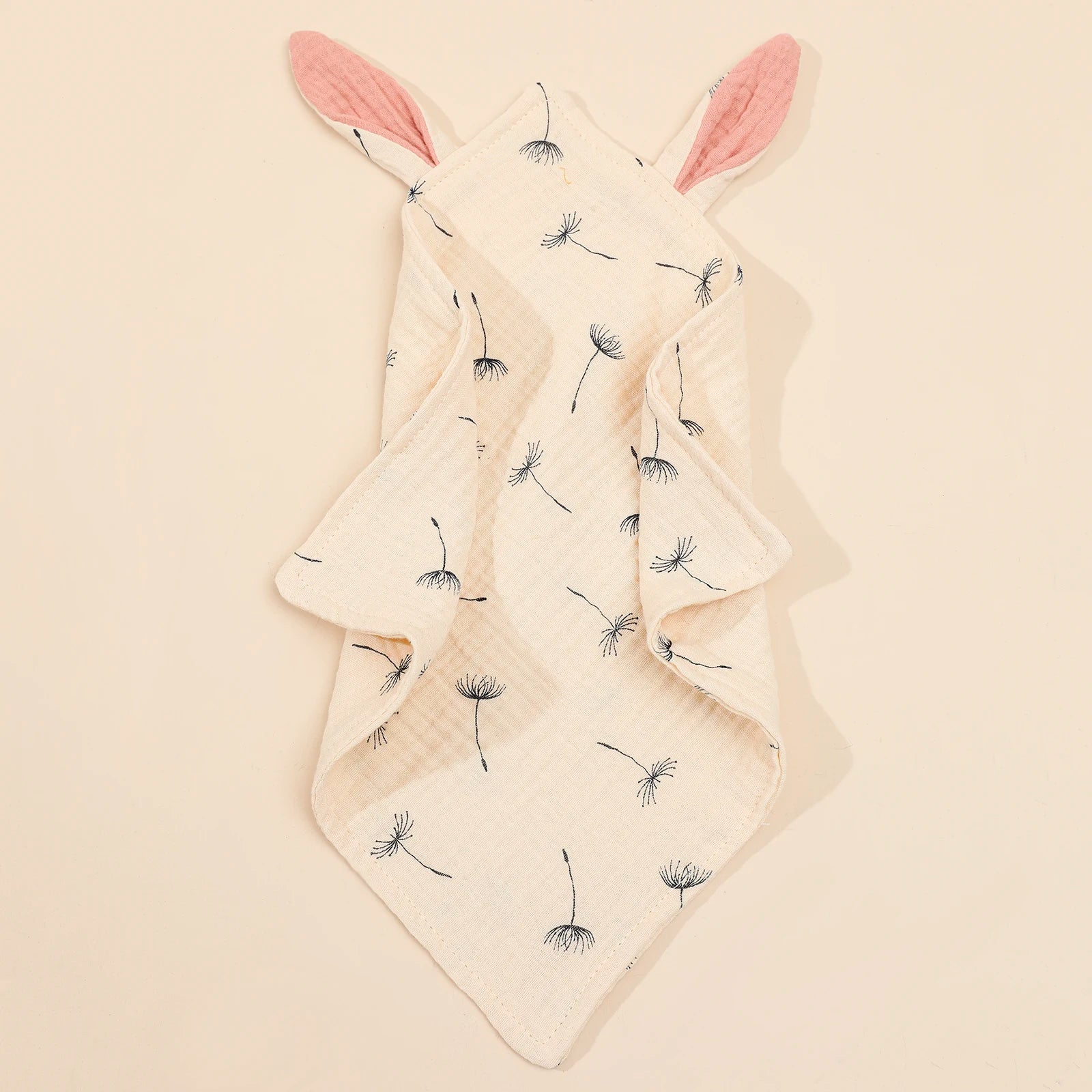 I YAN newborn baby cotton muslin comforter with rabbit ear design, soft double gauze towel for infants and toddlers.