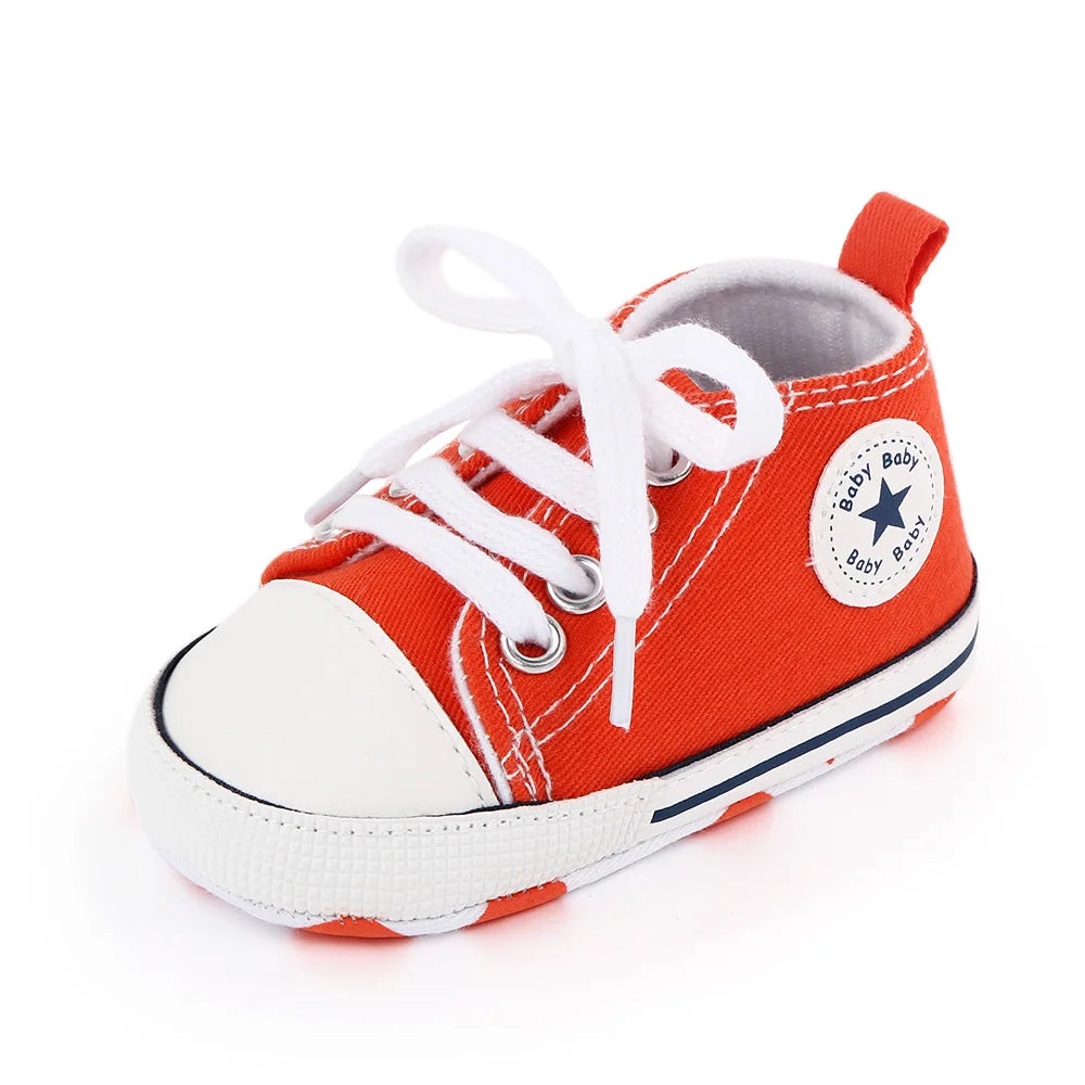 I YAN baby canvas sneakers for boys and girls, soft sole, non-slip toddler shoes, perfect for first steps and casual walking.