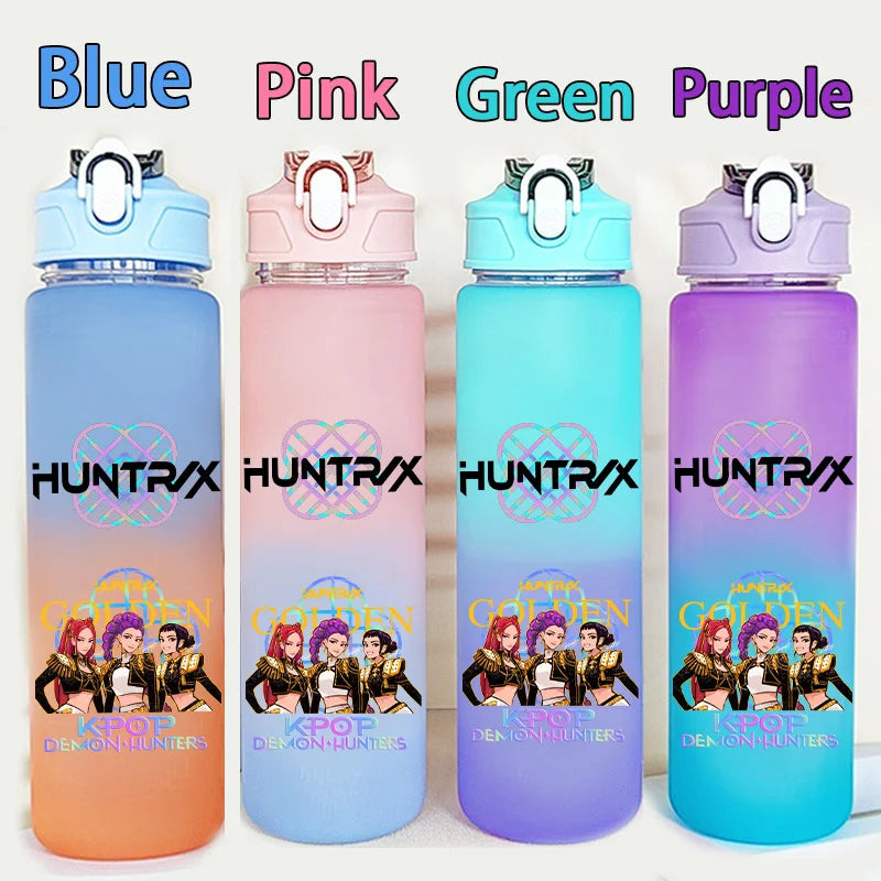 I YAN Kpop Demon Hunters 750ML water bottle featuring warriors letter and number design, ideal for kids' school accessories.