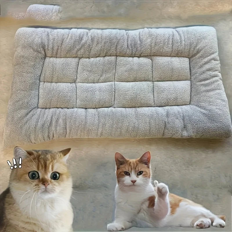 I YAN oversized plush dog and cat bed, ultra-soft rectangle pet mat for all sizes, cozy and comfortable for pets.