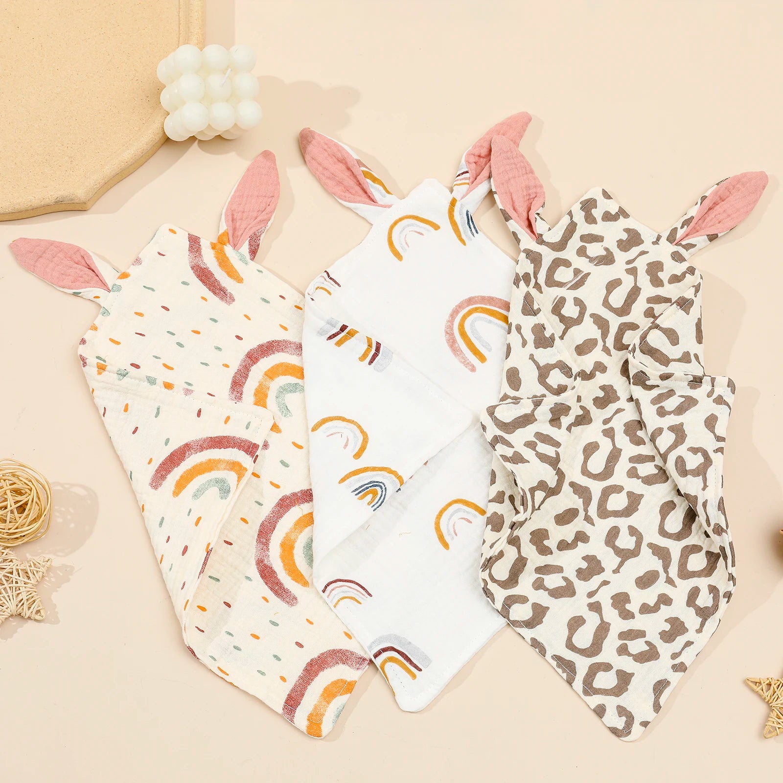 Soft cotton muslin newborn baby comforter with rabbit ear design, ideal for soothing and burp cloths for infants by I YAN.