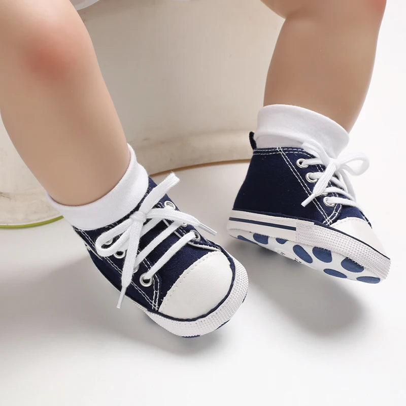 I YAN infant toddler anti-slip canvas sneakers with star design, perfect for newborns and first walkers, for boys and girls.