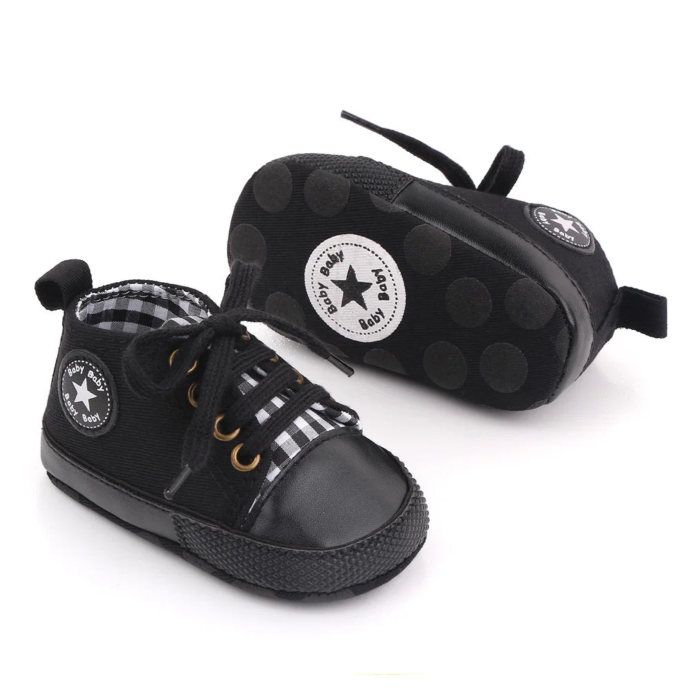 I YAN baby canvas sneakers for boys and girls, soft sole non-slip toddler shoes ideal for first walkers and casual outings